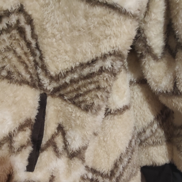 Half zip pullover - Picture 3 of 4